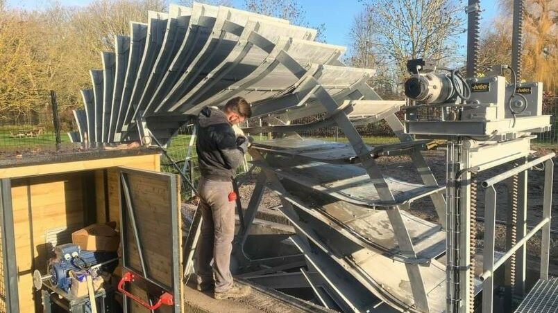 Rénovation de moulins à eau, roues et turbines